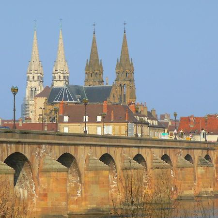 Etape Moulinoise Appartement Moulins  Buitenkant foto